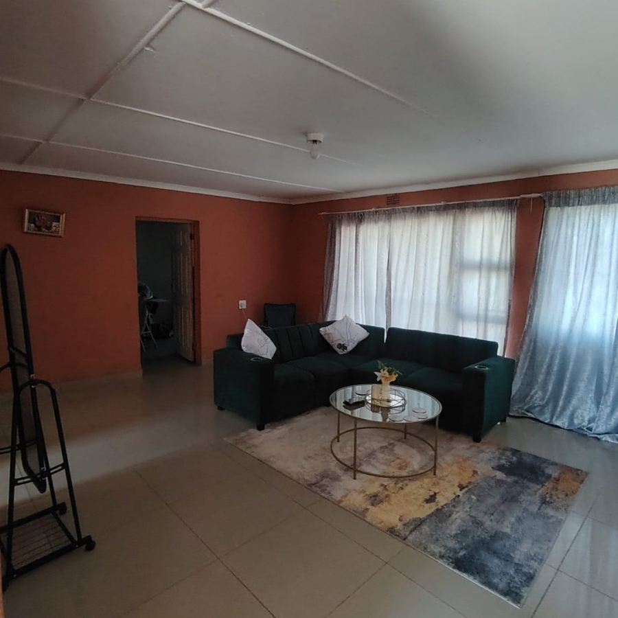 2 Bedroom Property for Sale in King Williams Town Central Eastern Cape
